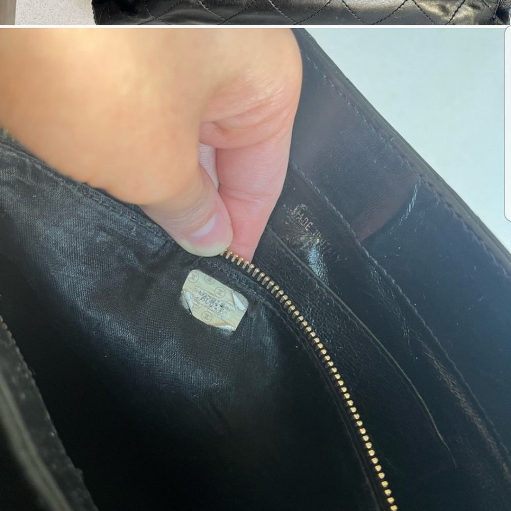 1997-1999 Chanel Shoulder Quilted Black Lambskin Medium Bag - Picture 6 of 15